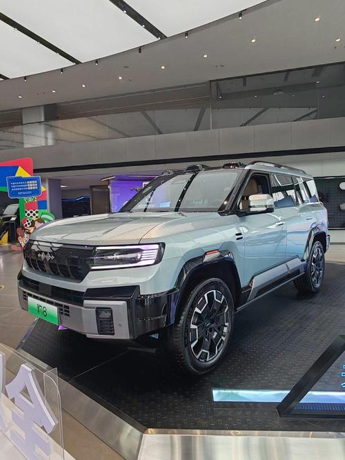 佛山155比亚迪方程豹硬派越野的爆款，英菲尼迪35周年与你共成长